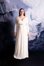 Afbeelding in Gallery-weergave laden, Tiffany Rose - Isabella gown ivory 40-42  | MILD zwangerschapsboetiek - zwangerschapskleding bij Mechelen
