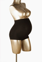 Afbeelding in Gallery-weergave laden, Mamsy - boxershort - zwart (shapewear effect)  | MILD zwangerschapsboetiek - zwangerschapskleding bij Mechelen
