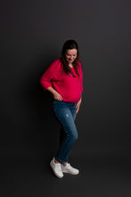 Afbeelding in Gallery-weergave laden, Ripe Maternity - Dylan distressed jean blue XS  | MILD zwangerschapsboetiek - zwangerschapskleding bij Mechelen

