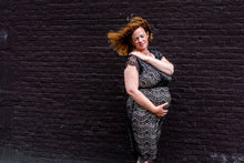 Afbeelding in Gallery-weergave laden, Tiffany Rose - Imogen shift dress black 38-40 &amp; 44-46  | MILD zwangerschapsboetiek - zwangerschapskleding bij Mechelen
