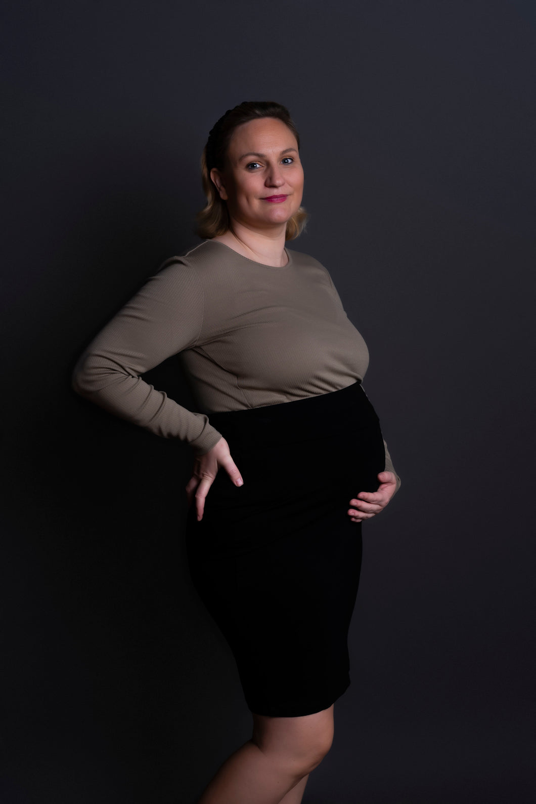 Ripe Maternity - Mia plain skirt black  | MILD zwangerschapsboetiek - zwangerschapskleding bij Mechelen