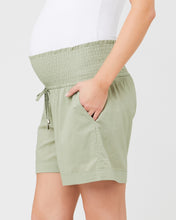 Afbeelding in Gallery-weergave laden, Ripe Maternity - Philly cotton shorts  leaf  | MILD zwangerschapsboetiek - zwangerschapskleding bij Mechelen
