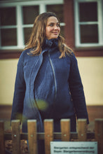 Afbeelding in Gallery-weergave laden, Mamalila - Eco Wool Babywearing Coat Oslo - navy  | MILD zwangerschapsboetiek - zwangerschapskleding bij Mechelen
